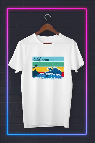 California - Baskılı Tshirt